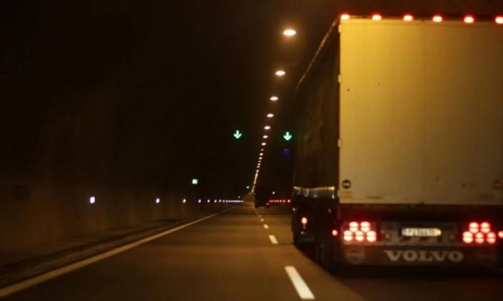 Φρικτό δυστύχημα στην Κρήτη: Τον πάτησε η νταλίκα και τον σκότωσε